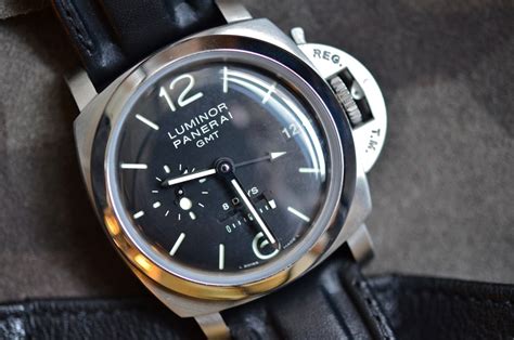 panerai 233 on small wrist|Understanding A Classic: The Panerai PAM0233, An Icon Among .